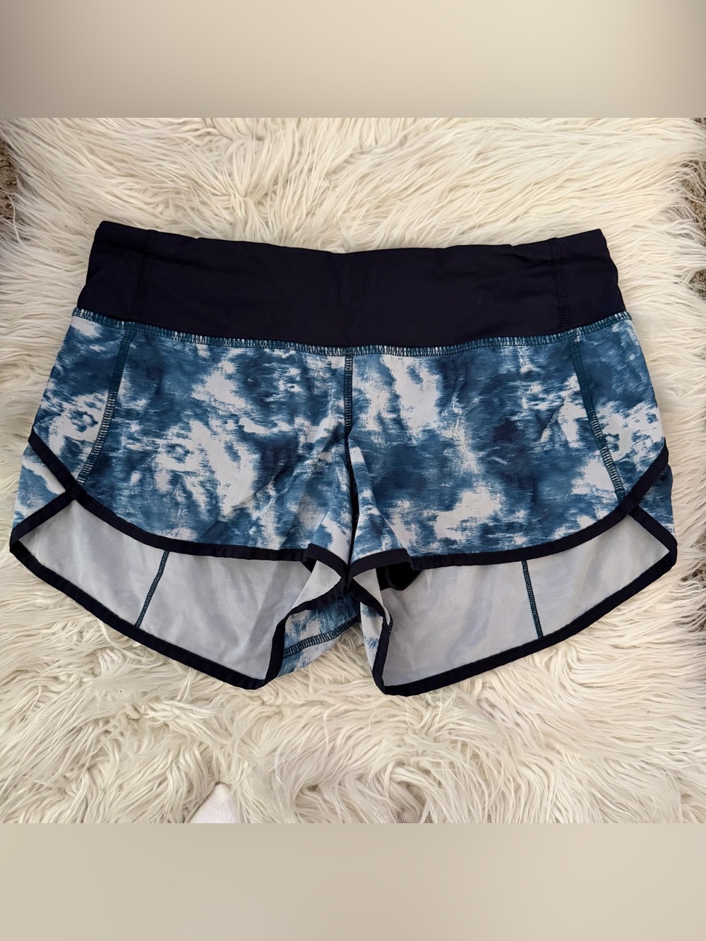 Lululemon athletica Speed Up Low-Rise 2.5”